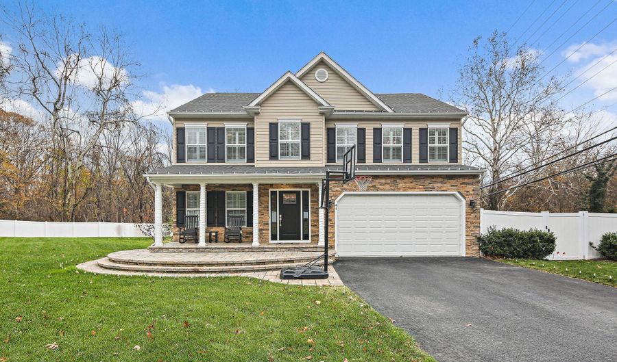 44 JONES STATION Rd, Arnold, MD 21012 - 4 Beds, 4 Bath