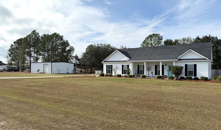 93 Oak Forrest Dr, Adel, GA 31620 - 3 Beds, 2 Bath