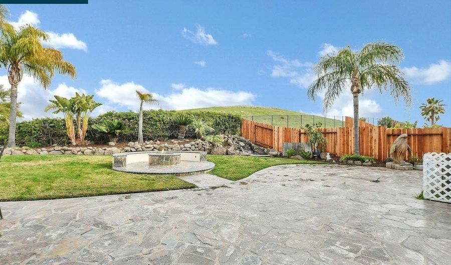2460 Covelite Way, Antioch, CA 94531 - 6 Beds, 4 Bath