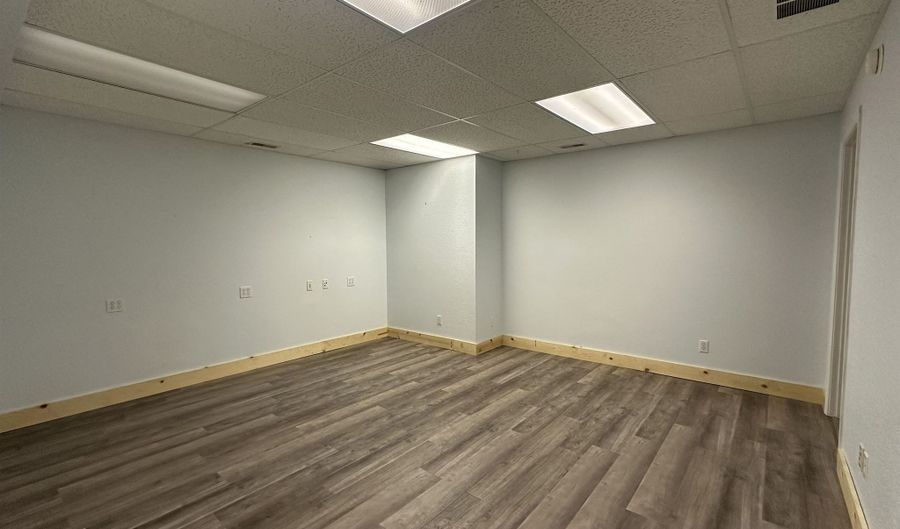 603 N Wayne Suite 1B St, Angola, IN 46703 - 0 Beds, 0 Bath