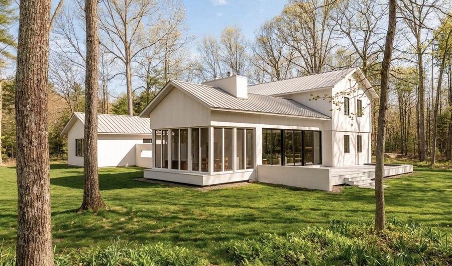 131 Oakley Rd, Accord, NY 12404 - 4 Beds, 5 Bath