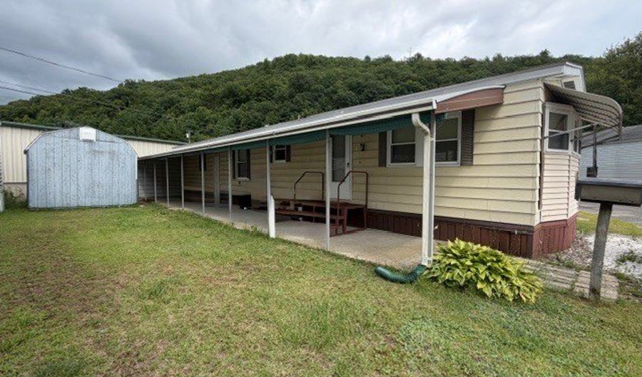 6 New St, Beacon Falls, CT 06403 - 2 Beds, 1 Bath