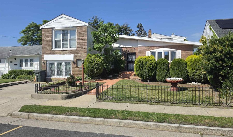 1136 N Indiana Ave, Atlantic City, NJ 08401 - 5 Beds, 4 Bath
