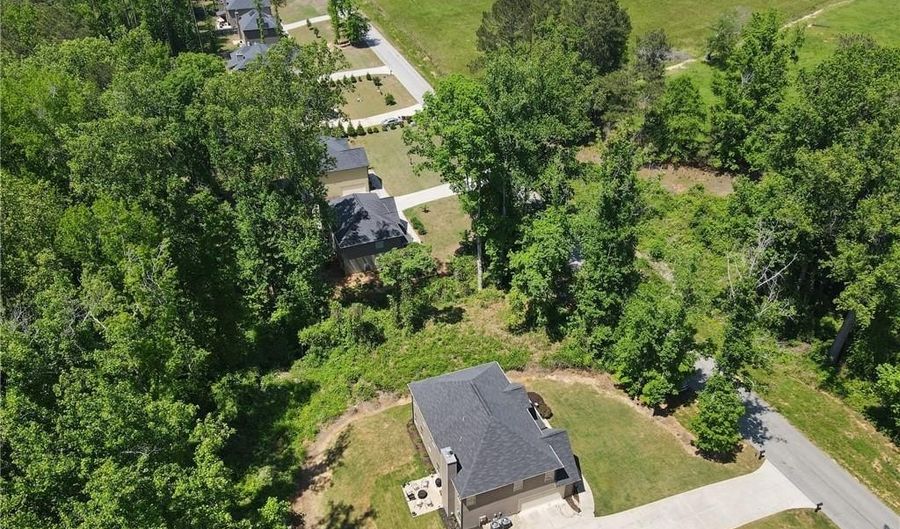165 6th St, Auburn, GA 30011 - 4 Beds, 3 Bath