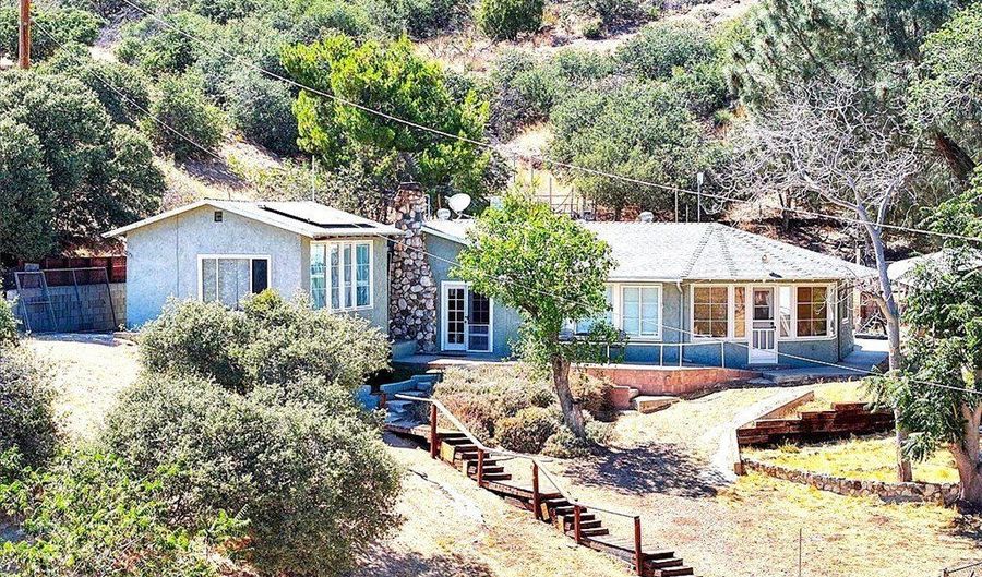 35273 Red Rover Mine, Acton, CA 93510 - 3 Beds, 2 Bath