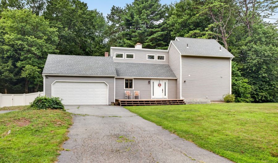 212 Cabin Rd, Colchester, CT 06415 - 3 Beds, 3 Bath