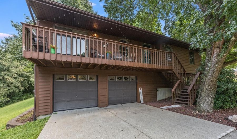 8261 Fair Meadows Dr, Aurora, IN 47001 - 3 Beds, 3 Bath