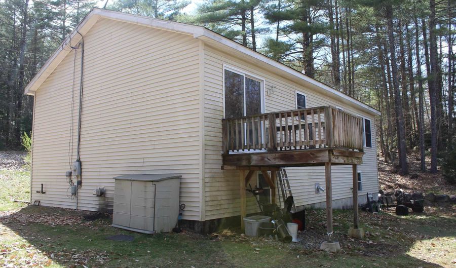 47 Henry Dr, Effingham, NH 03882 - 3 Beds, 2 Bath