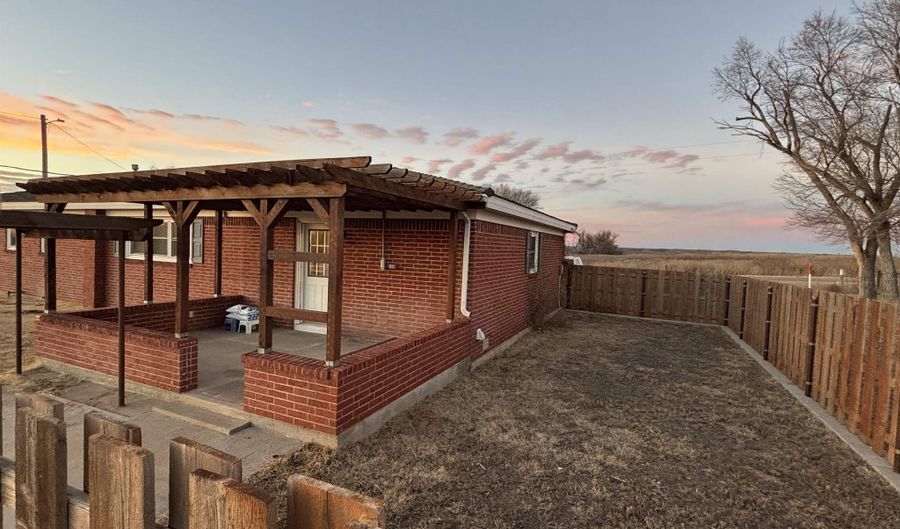 132773 N E/W 14 Rd, Beaver, OK 73932 - 3 Beds, 2 Bath