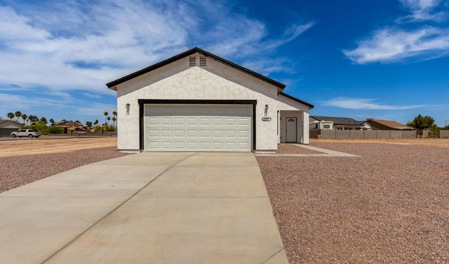 15891 S MALIBU Rd, Arizona City, AZ 85123 - 3 Beds, 2 Bath