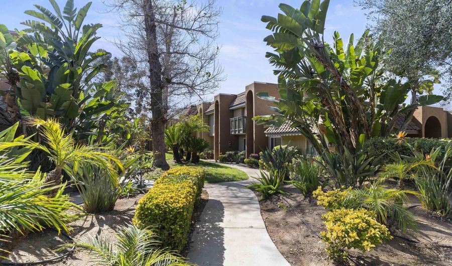 1417 N Broadway B, Escondido, CA 92026 - 2 Beds, 2 Bath
