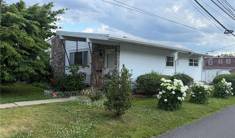 738 N Saint Lucas St, Allentown, PA 18104 - 3 Beds, 2 Bath