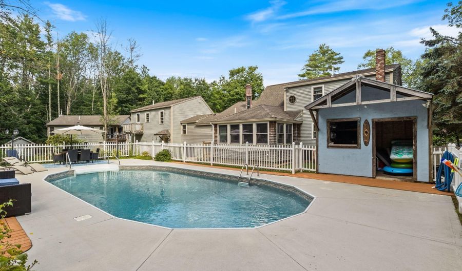 15 Hamden Place Rd, Arundel, ME 04046 - 4 Beds, 4 Bath