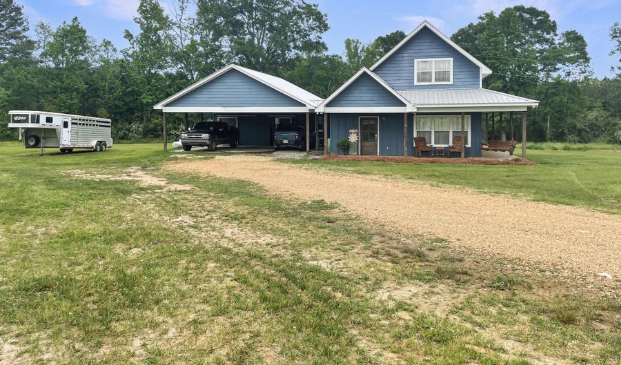 236 Dr Brooks Rd, Magee, MS 39111 - 2 Beds, 2 Bath