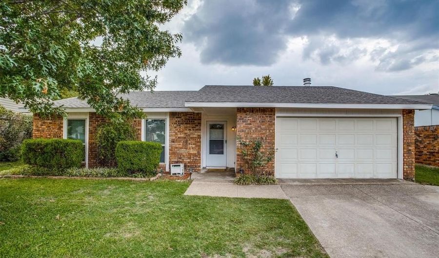 724 Meadow Mead Dr, Allen, TX 75002 - 3 Beds, 2 Bath