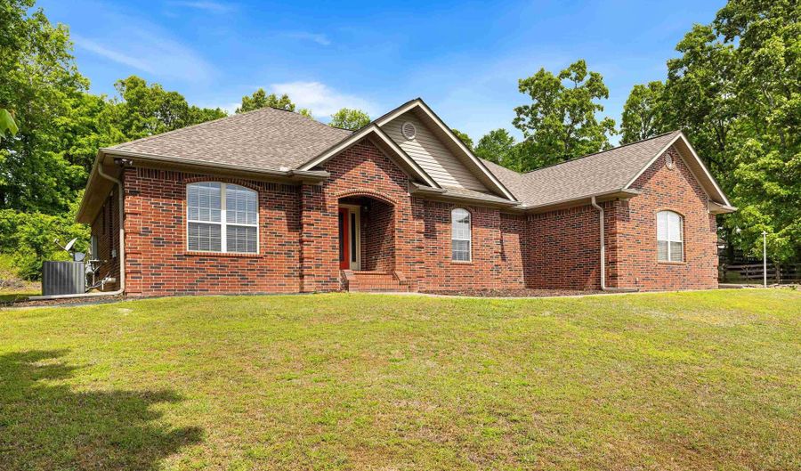 101 W Lake Cv, Beebe, AR 72012 - 3 Beds, 2 Bath
