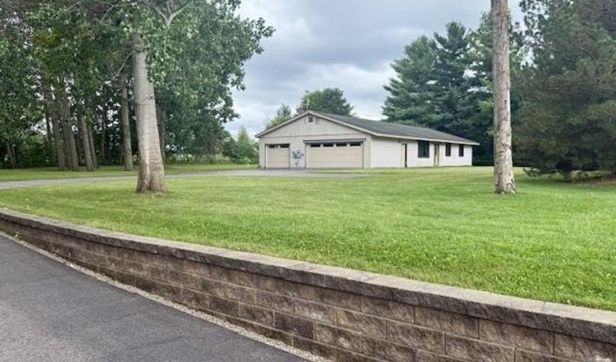 7428 Hough Rd, Almont, MI 48003 - 3 Beds, 3 Bath