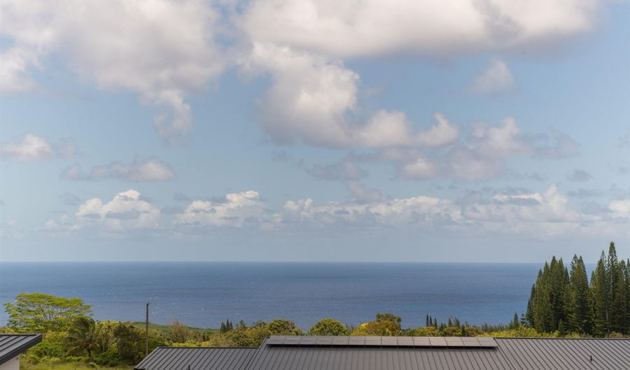 111 Mehana Rd A, Haiku, HI 96708 - 5 Beds, 5 Bath