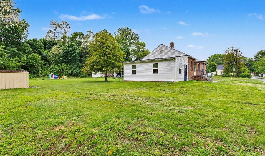 403 EDMUND St, Aberdeen, MD 21001 - 2 Beds, 2 Bath