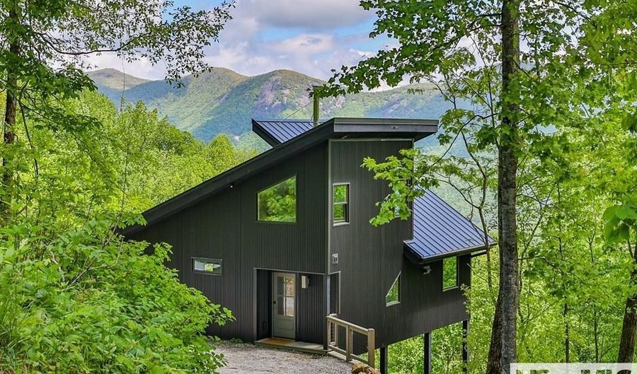 63 Evans Creek Rd, Scaly Mountain, NC 28775 - 2 Beds, 1 Bath
