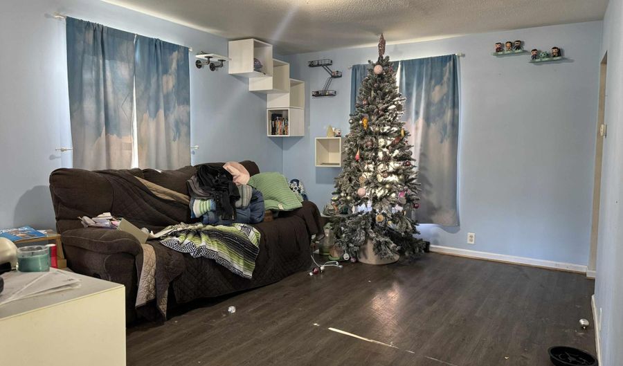 1035 Eastward St, Alma, MI 48801 - 2 Beds, 2 Bath