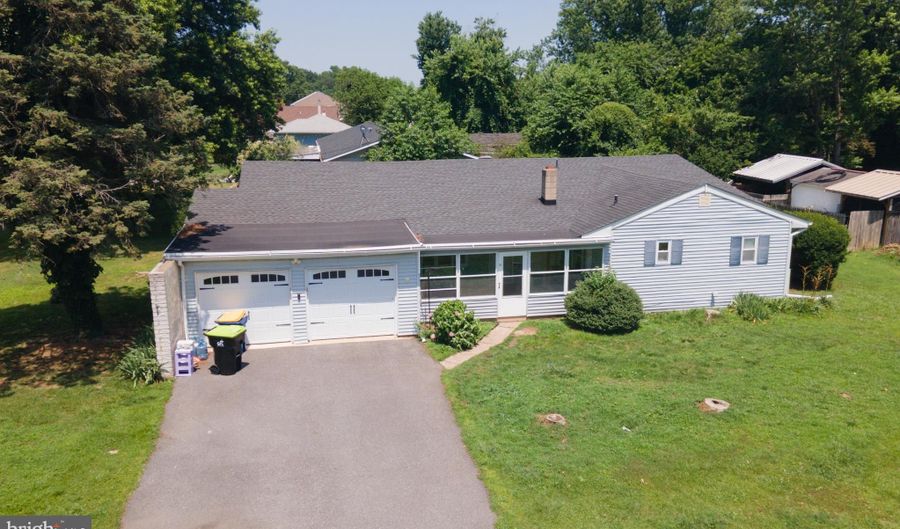 311 BAYARD St, Delaware City, DE 19706 - 4 Beds, 2 Bath