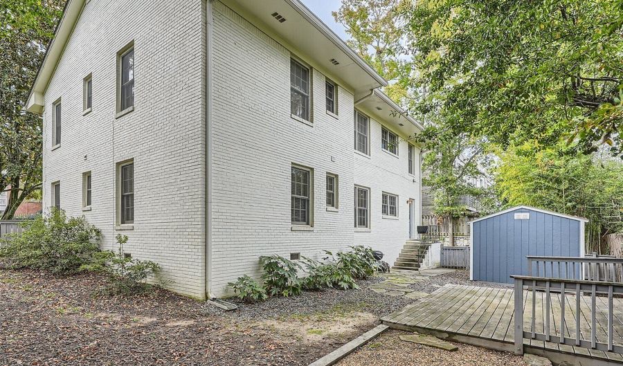 3685 Cantrell Rd NE A, Atlanta, GA 30319 - 2 Beds, 2 Bath