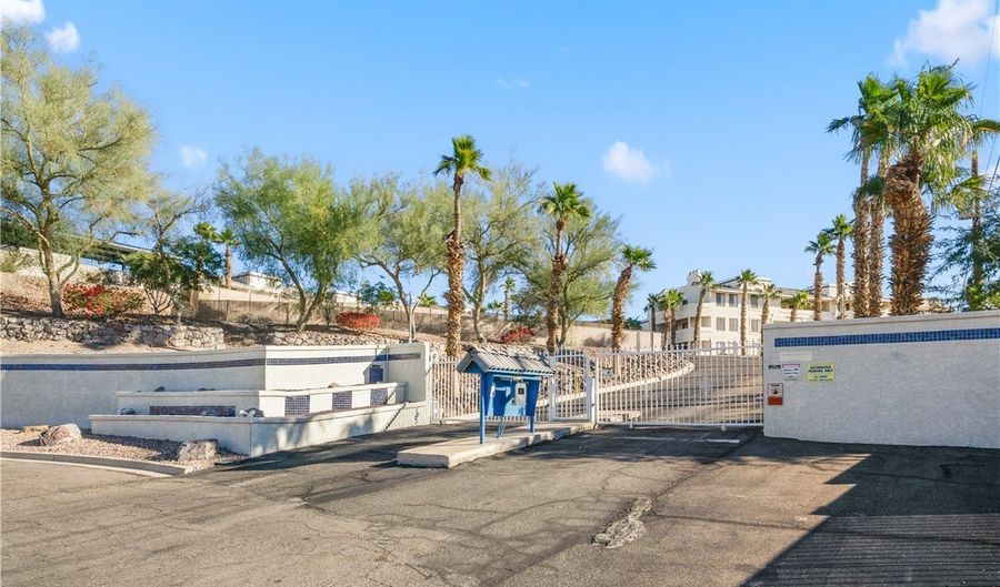 2022 Merrill Ln 13E, Bullhead City, AZ 86442 - 2 Beds, 2 Bath