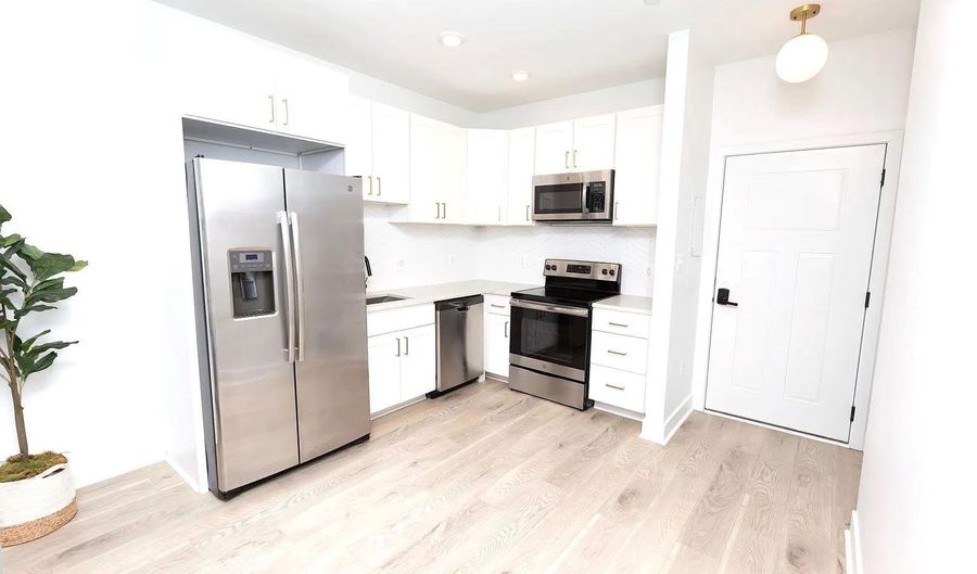 1702 LIGHT St 402, Baltimore, MD 21230 - 2 Beds, 2 Bath