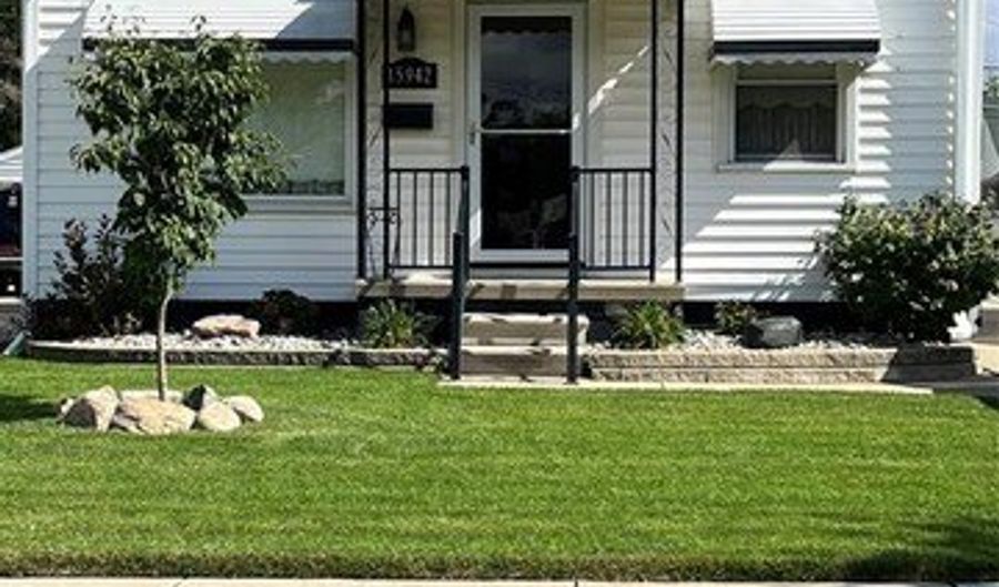 15942 Anne Ave, Allen Park, MI 48101 - 3 Beds, 2 Bath