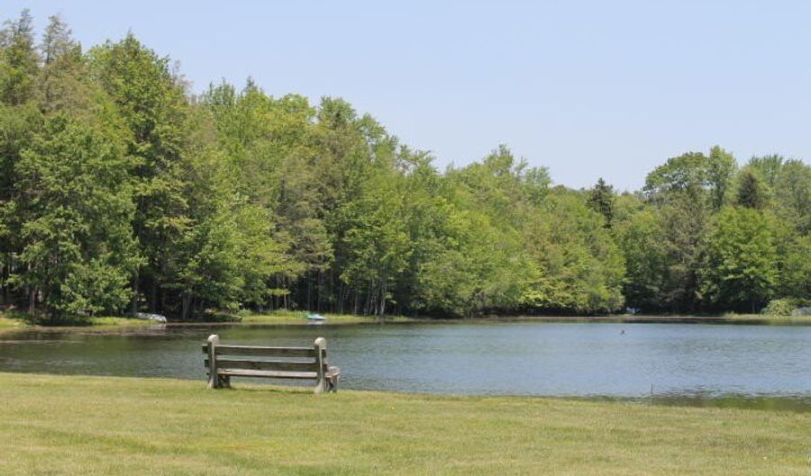 57 Swamp Hollow Ln, Albrightsville, PA 18210 - 2 Beds, 1 Bath