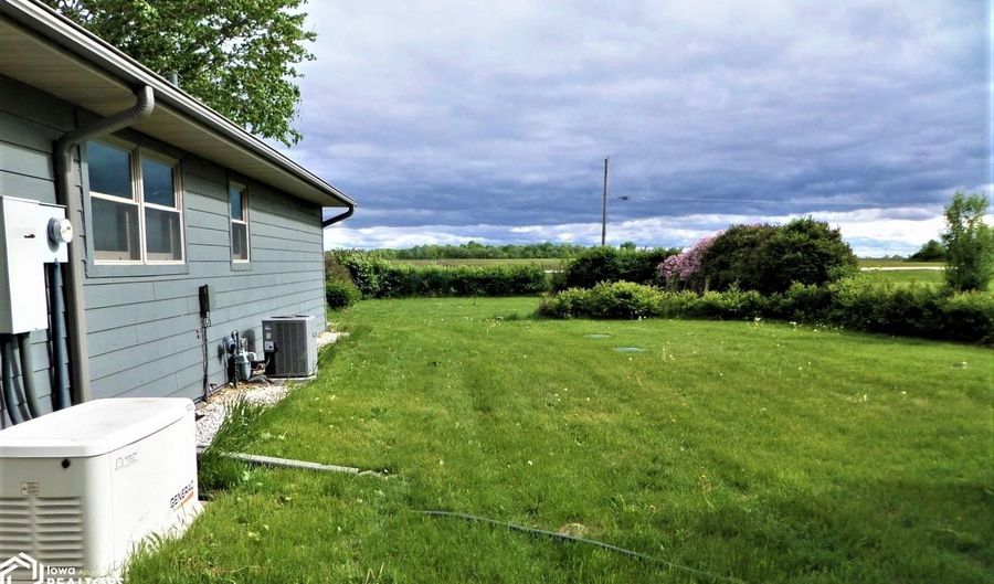 1215 190Th St, Algona, IA 50511 - 3 Beds, 2 Bath