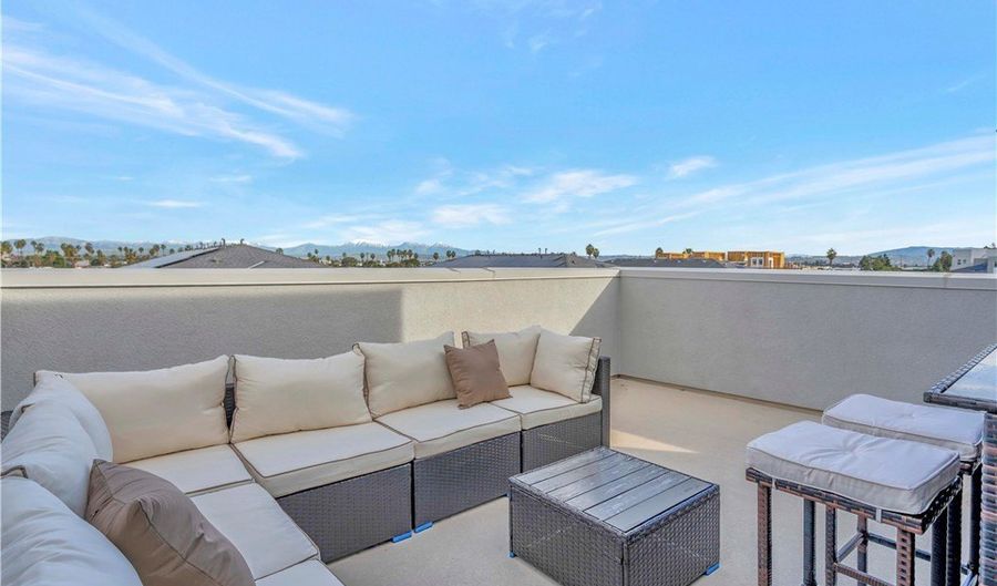 1702 W Bushell St, Anaheim, CA 92805 - 4 Beds, 4 Bath