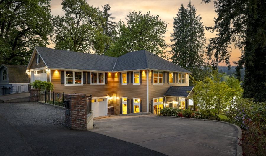 17619 SE ROETHE Pl, Milwaukie, OR 97267 - 4 Beds, 3 Bath