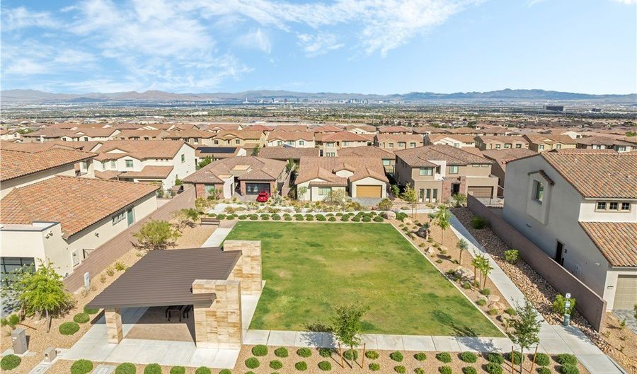 212 Harris Peak St, Las Vegas, NV 89138 - 5 Beds, 6 Bath