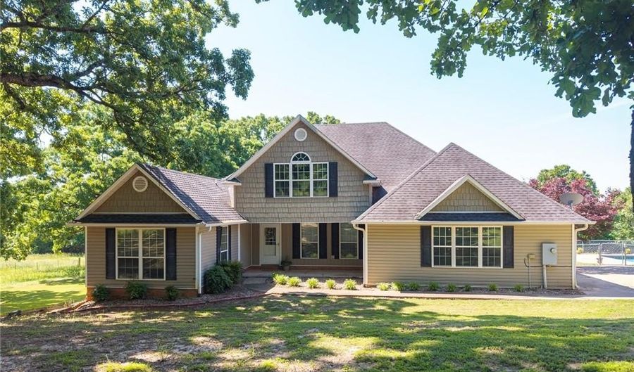 1415 Thomas Hl, Alma, AR 72921 - 4 Beds, 4 Bath