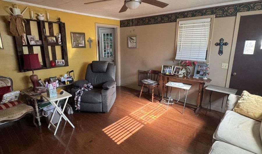 15 Montgomery St, Belmont, MS 38827 - 3 Beds, 1 Bath