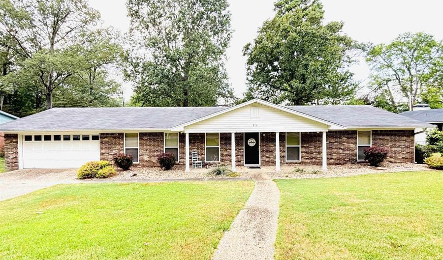 816 Teresa Dr, Benton, AR 72015 - 3 Beds, 2 Bath
