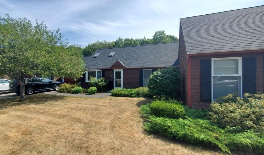 32 Cortland Cir 32, Bangor, ME 04401 - 2 Beds, 2 Bath
