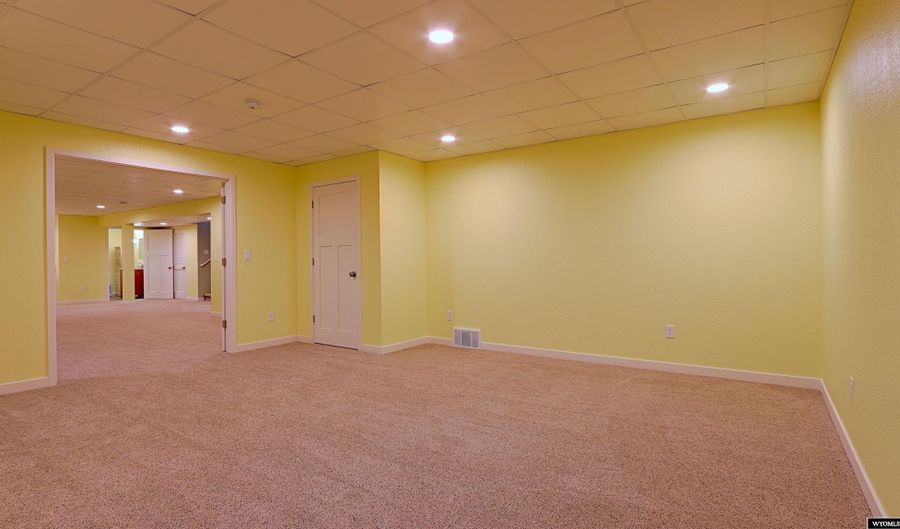 2793 Croydon Dr, Casper, WY 82609 - 4 Beds, 3 Bath