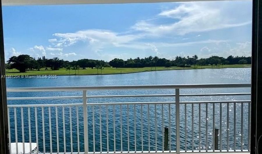 9250 W Bay Harbor Dr 3B, Bay Harbor Islands, FL 33154 - 2 Beds, 2 Bath