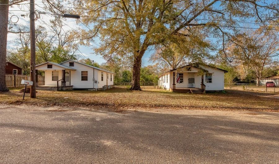 515 517 Mock St, Andalusia, AL 36420 - 2 Beds, 1 Bath