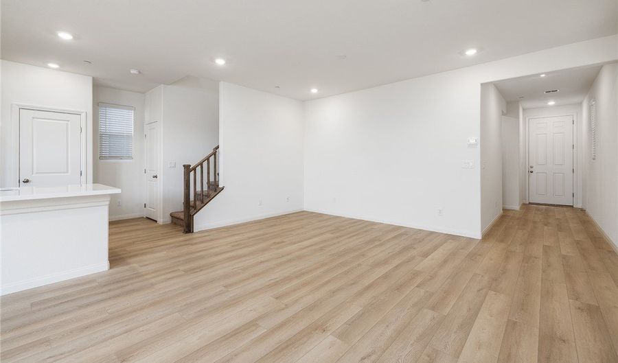 9541 Marsh Aster St, Las Vegas, NV 89139 - 4 Beds, 3 Bath