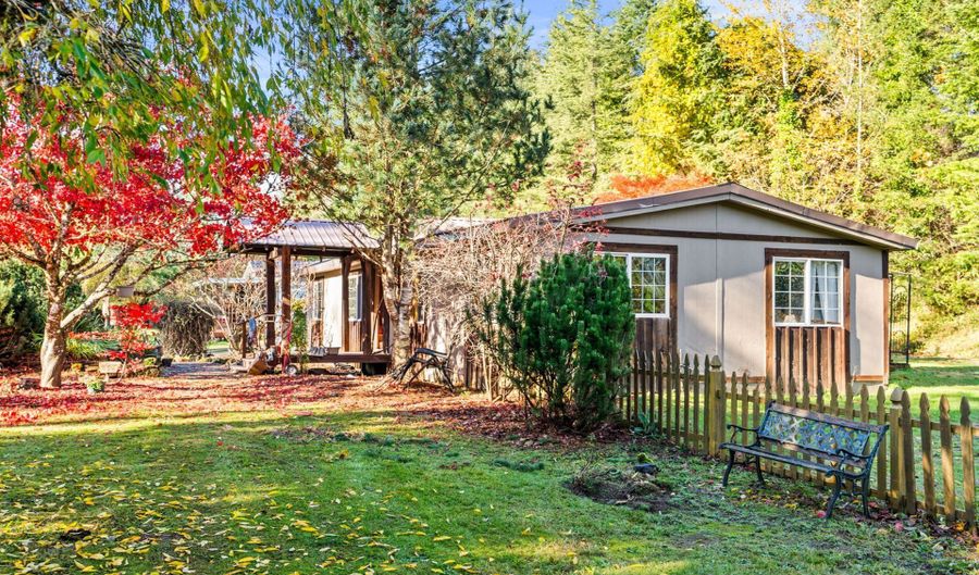 15010 NE 403RD St, Amboy, WA 98601 - 3 Beds, 4 Bath
