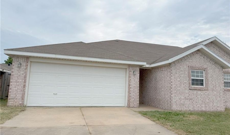 4106 Shadowrock Pl, Bentonville, AR 72712 - 3 Beds, 2 Bath