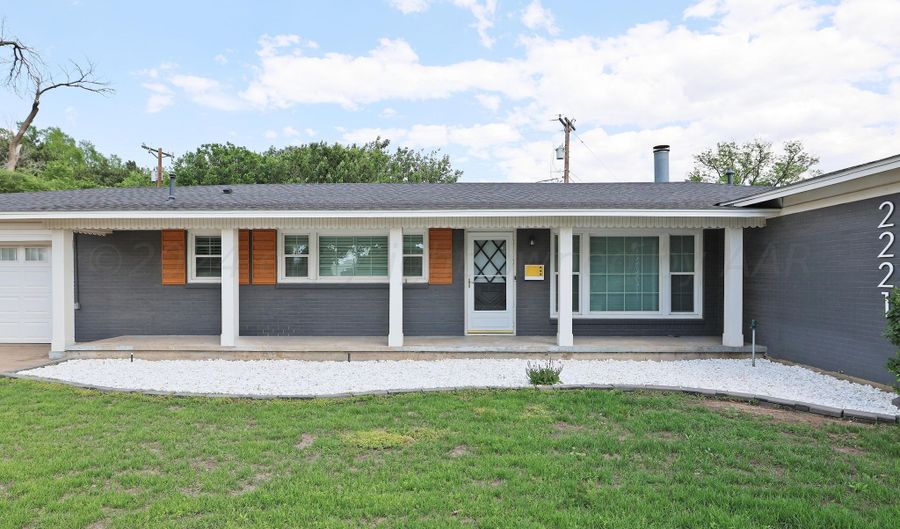 2221 Crockett St, Amarillo, TX 79109 - 4 Beds, 3 Bath
