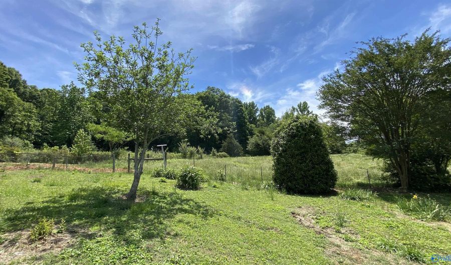 398 Rocky Hollow Cutoff, Attalla, AL 35954 - 3 Beds, 1 Bath