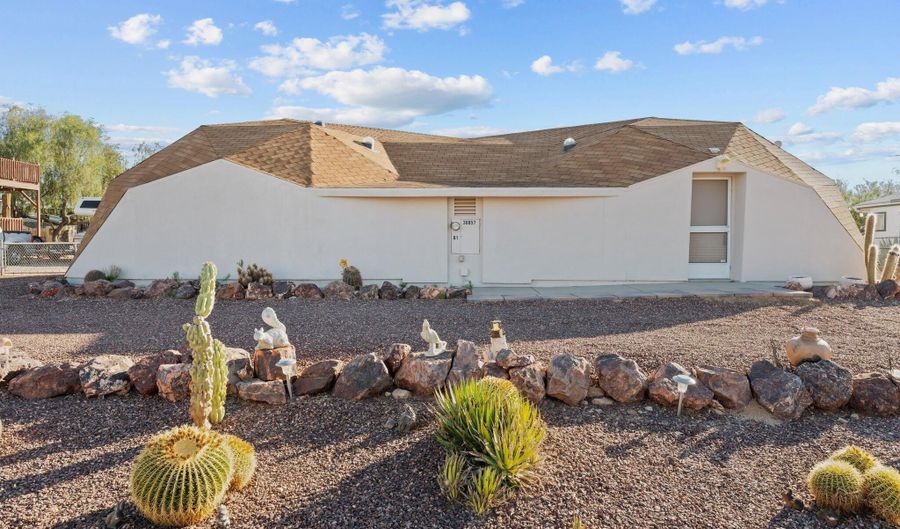 30857 S WANDERING Way, Congress, AZ 85332 - 1 Beds, 1 Bath
