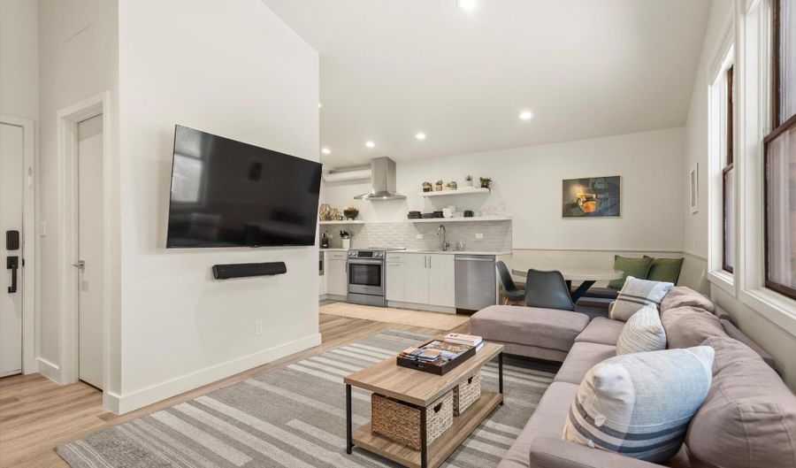 220 W Main St 201, Aspen, CO 81611 - 2 Beds, 1 Bath