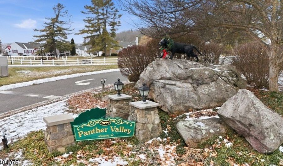 14 Golden Crowned Kinglet, Allamuchy Twp., NJ 07840 - 0 Beds, 1 Bath